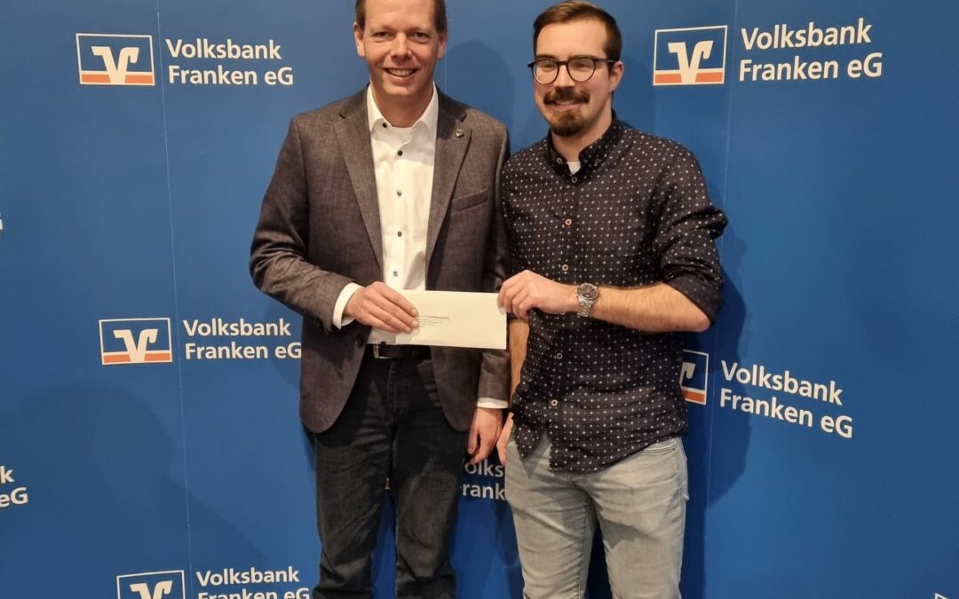 Volksbank Franken eG unterstützt Eintracht ’93 mit 400 € Spende